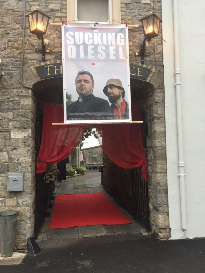 The Lawrence Hotel Athboy Екстериор снимка